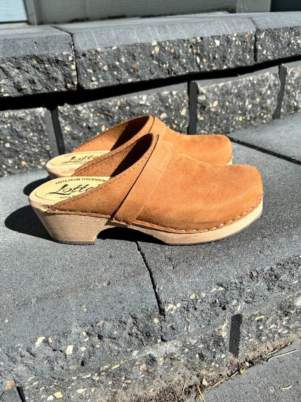 Classic Brown Oiled Nubuck Leather Clogs Size 5
